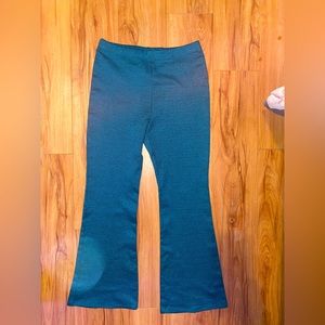 Flared leggings 🌟